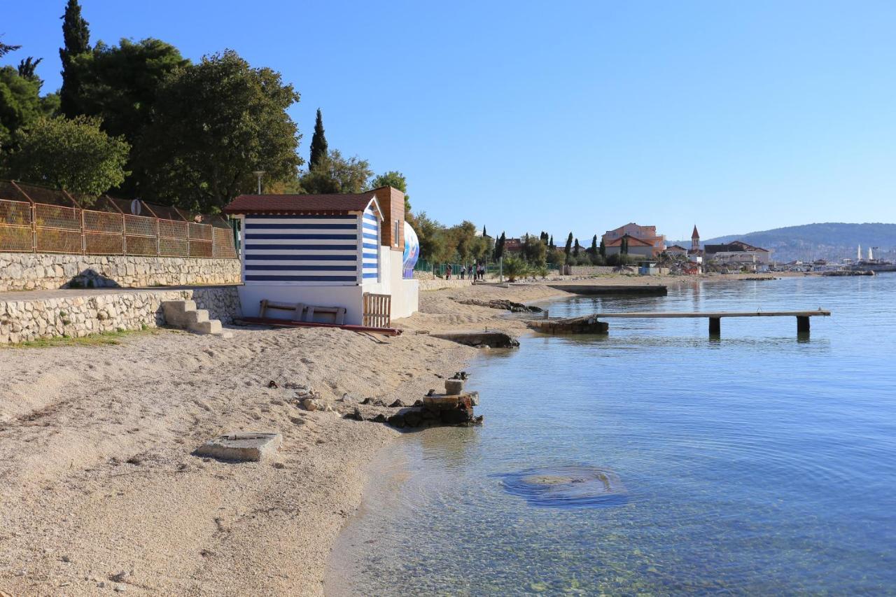 Apartments By The Sea Seget Donji, Trogir - 2029 Exteriör bild