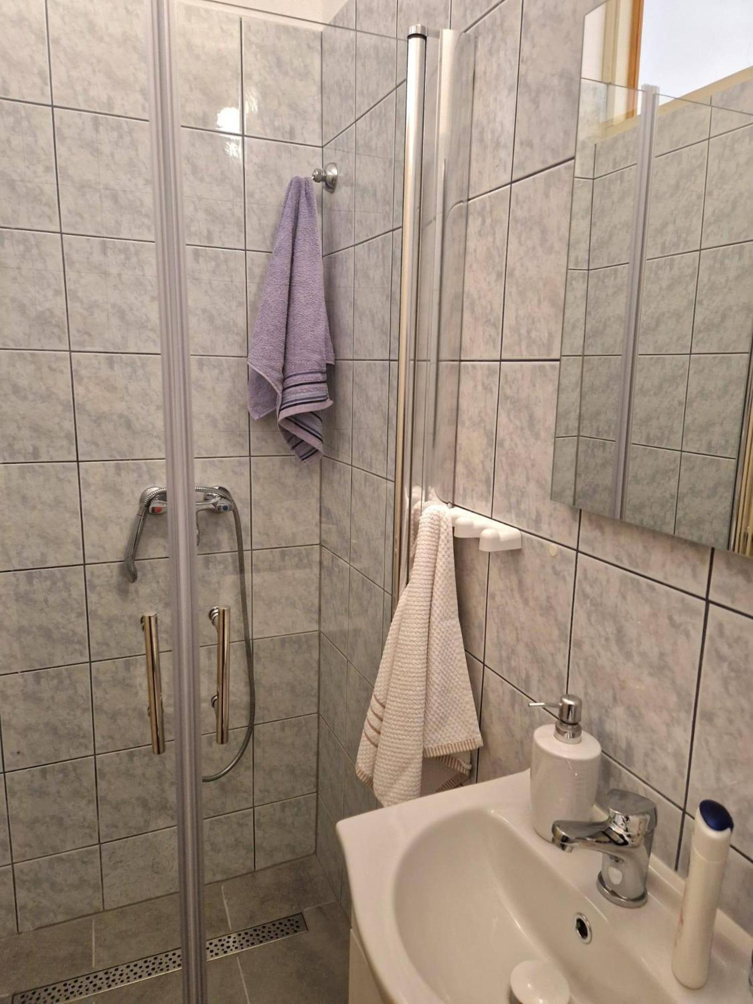 Apartments By The Sea Seget Donji, Trogir - 2029 Rum bild